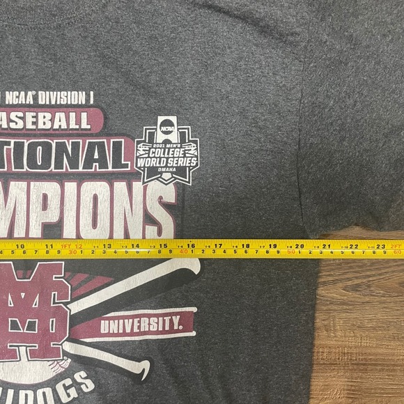 Champion NCAA Baseball National Champions T-Shirt Mississippi State Bulldogs - Picture 3 of 6